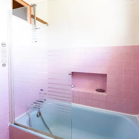 & Le De Saint-jean Apartment